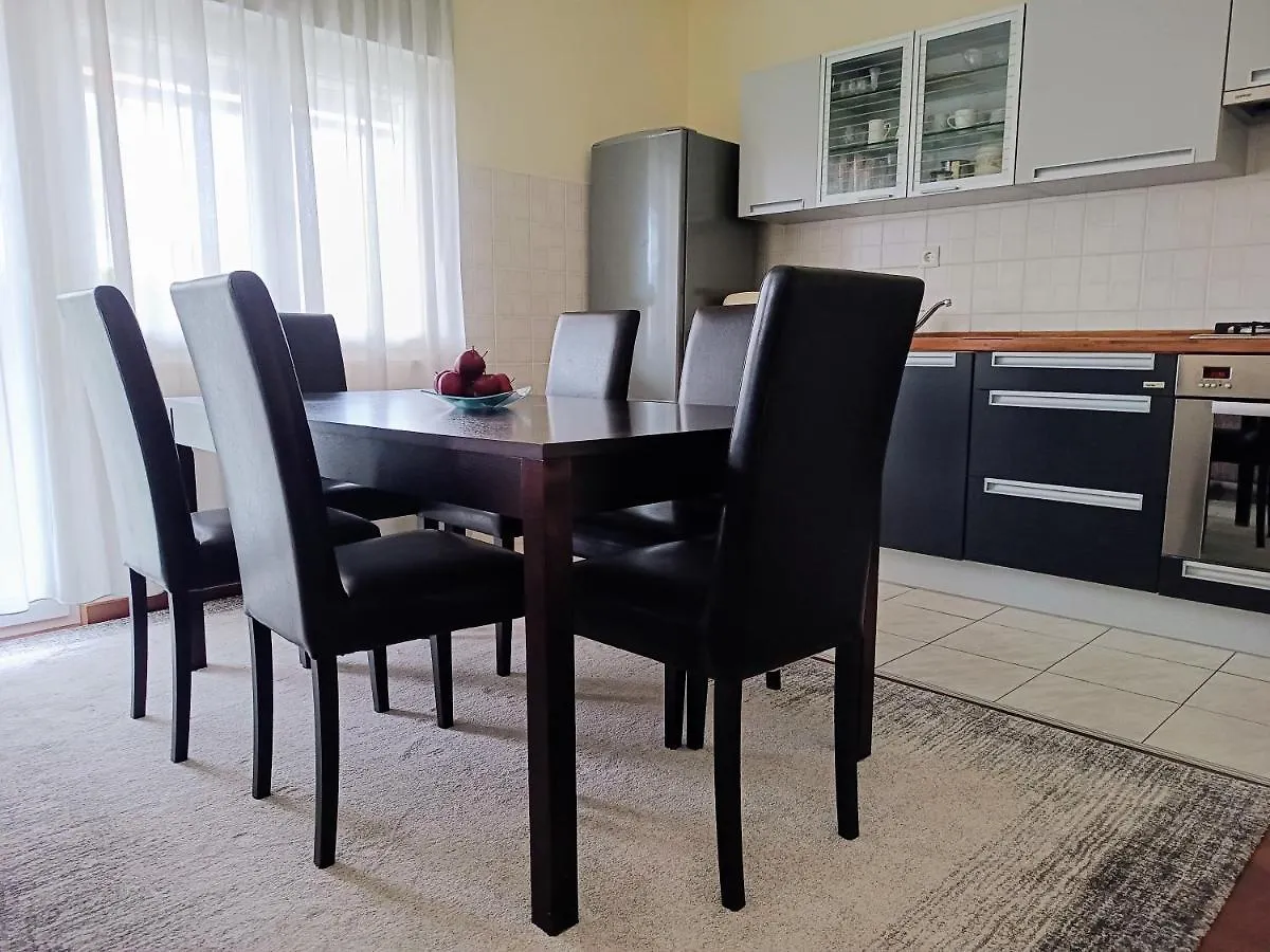 Apartment Rosemary Kastela