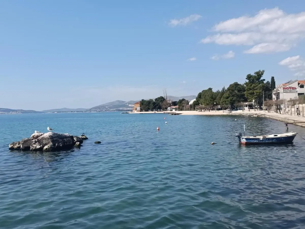 Apartment Rosemary Kastela 0*,  Croatia